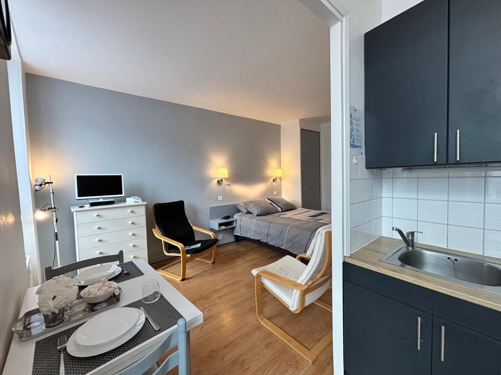 Le Sancy - Studio - 1 Lit - 2 Pers - Clim Châtel-Guyon Екстериор снимка