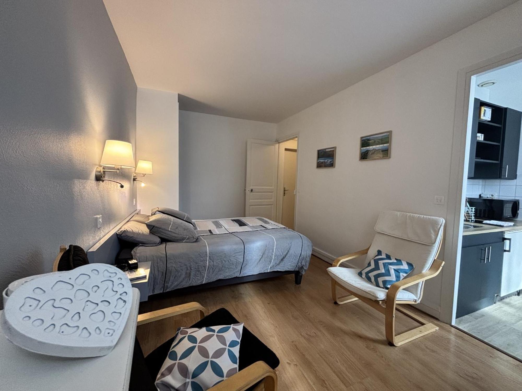 Le Sancy - Studio - 1 Lit - 2 Pers - Clim Châtel-Guyon Екстериор снимка